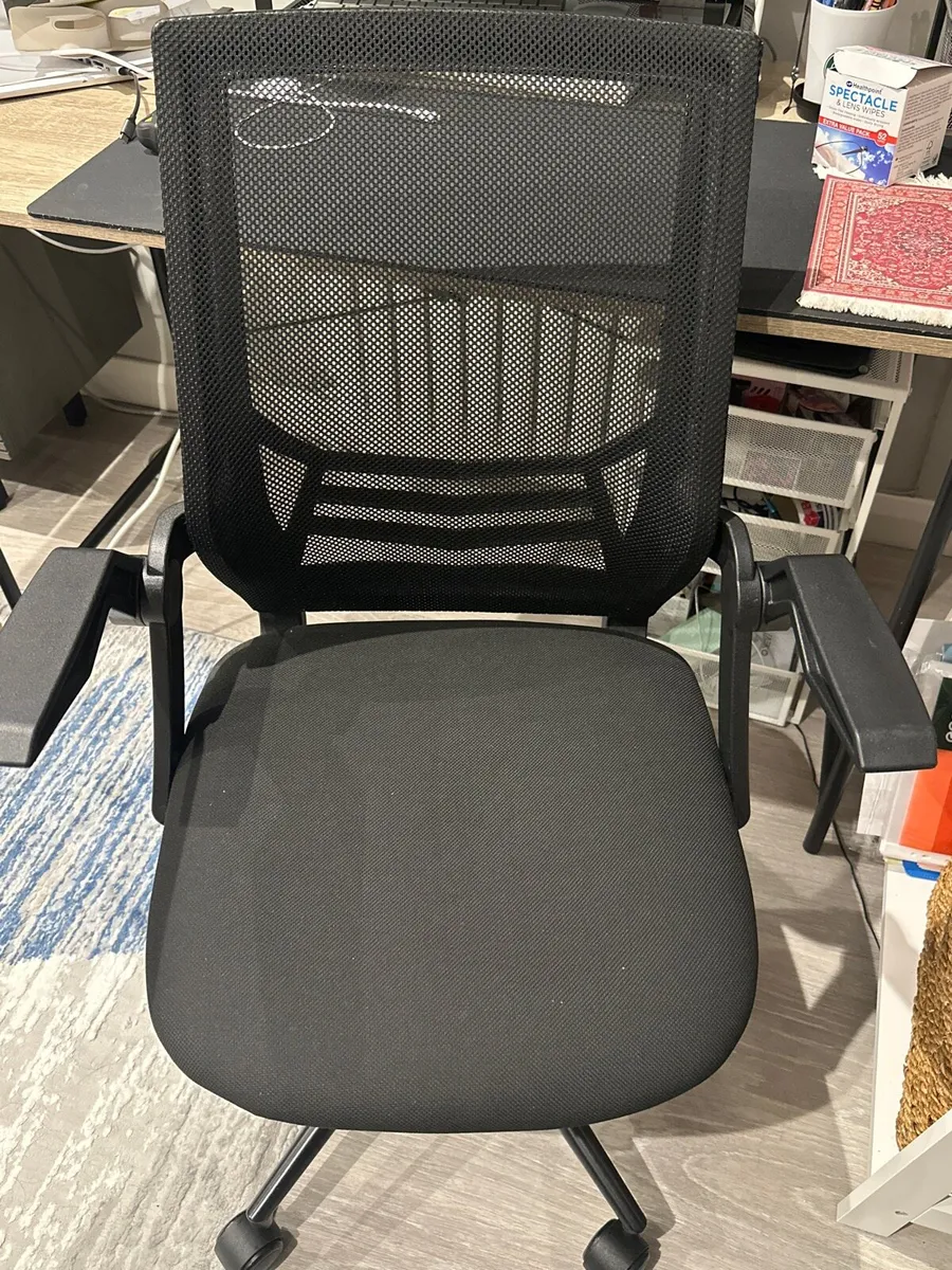 Desk chair