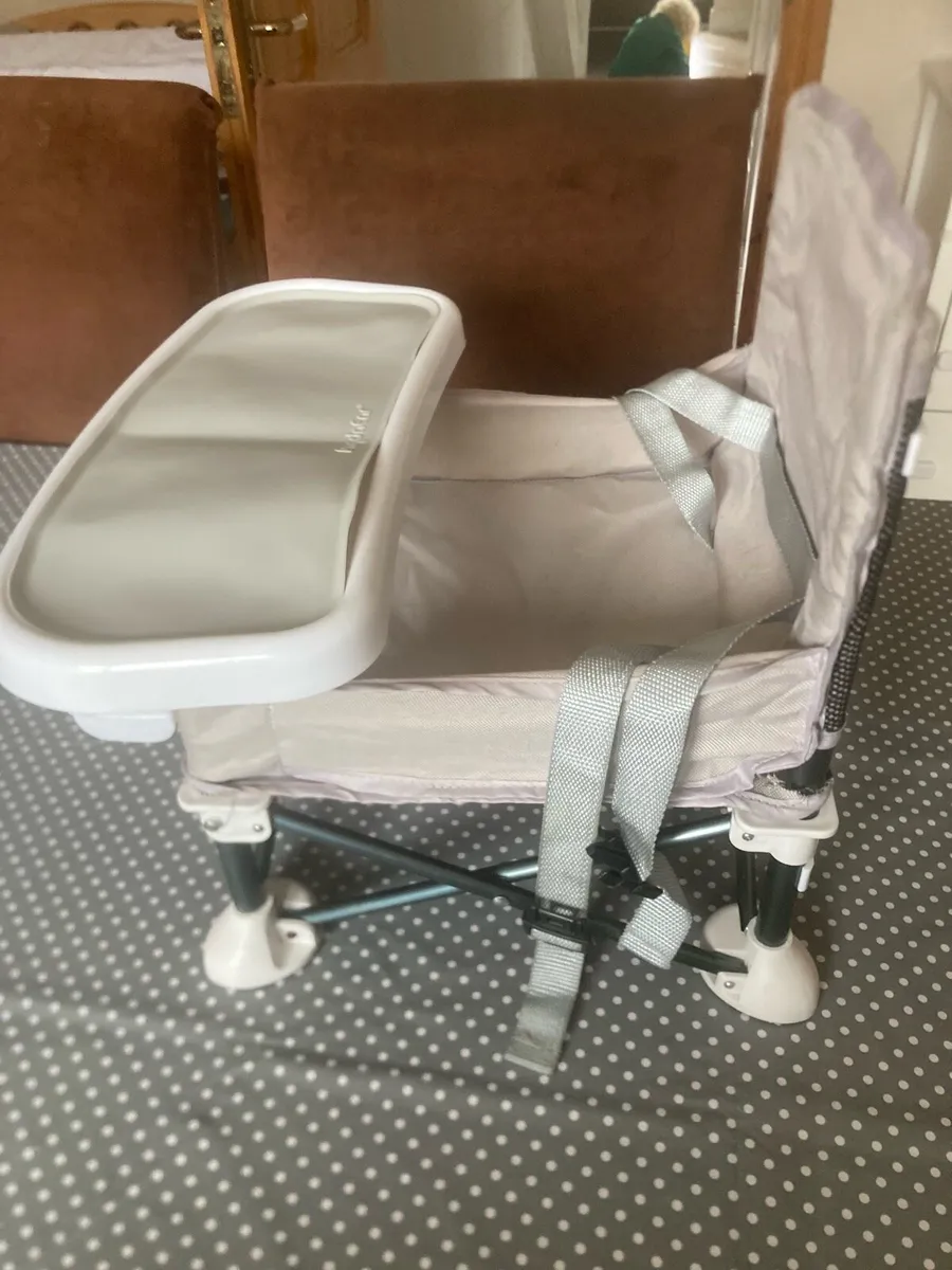 Camping seat/highchair - Image 4
