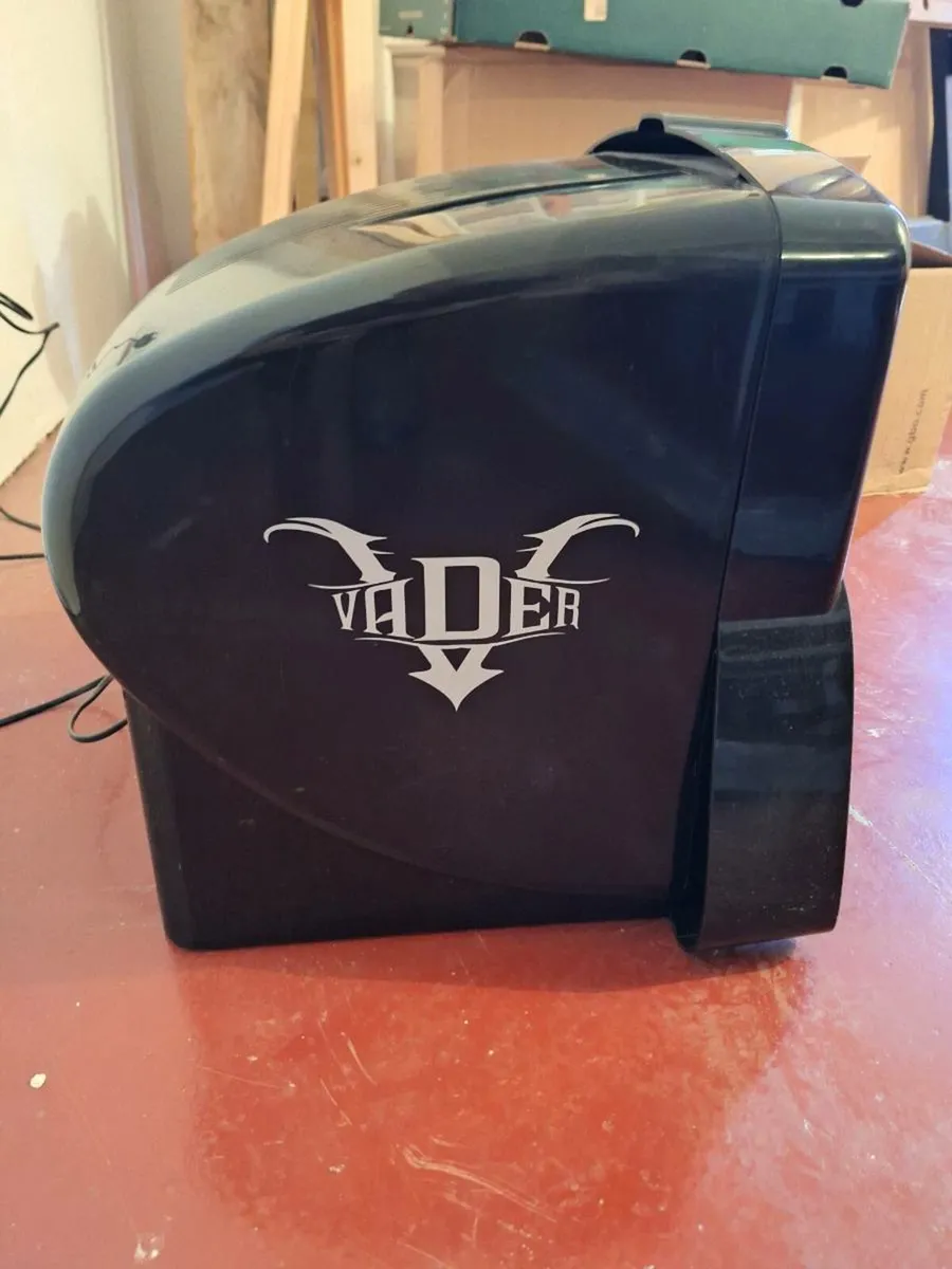 Star wars tv/dvd player - Image 3