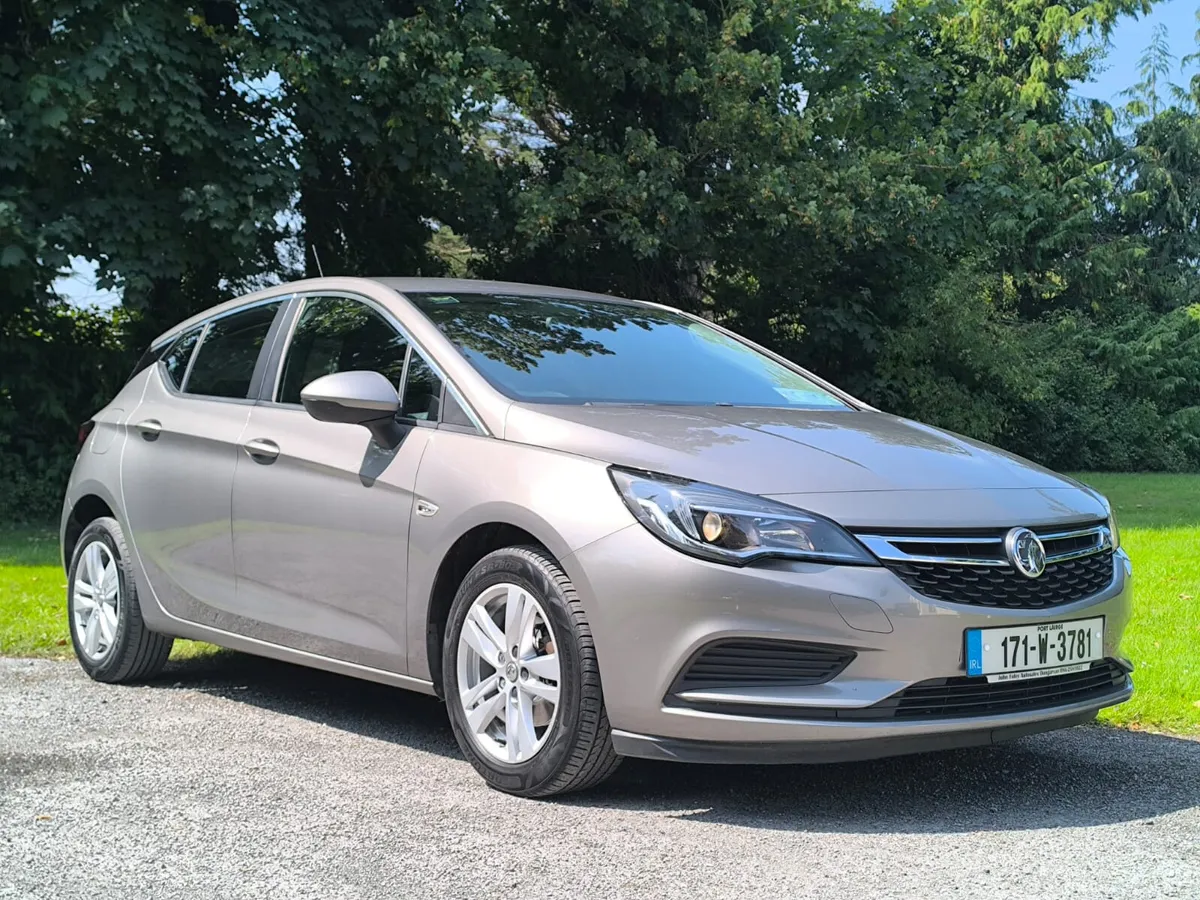 Vauxhall Astra 2017 1.4 Design - Image 2