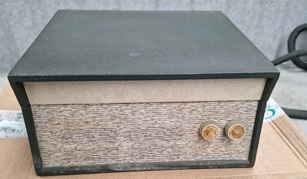 Portable record player - Image 3