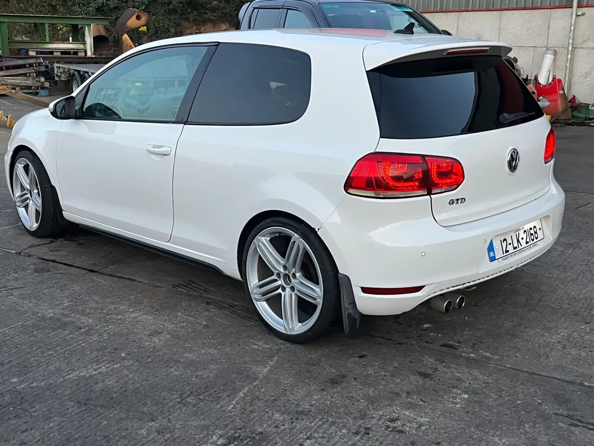 2012 Vw golf 2l gtd - Image 4
