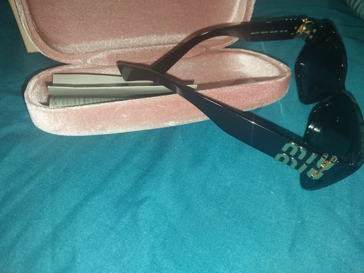 Miu Miu sunglasses genuine frim brown thomas - Image 3