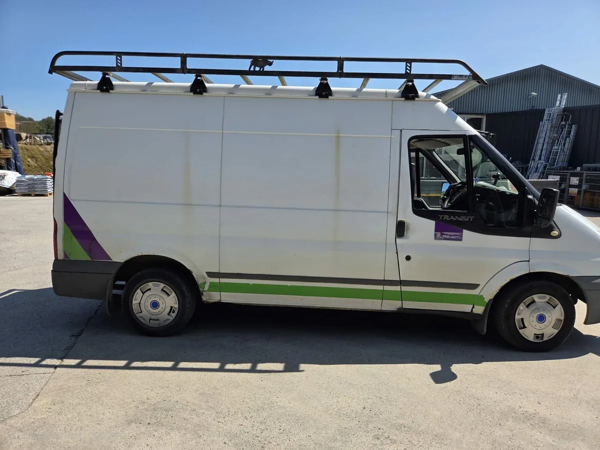 Ford transit  FWD  tested & taxed - Image 3