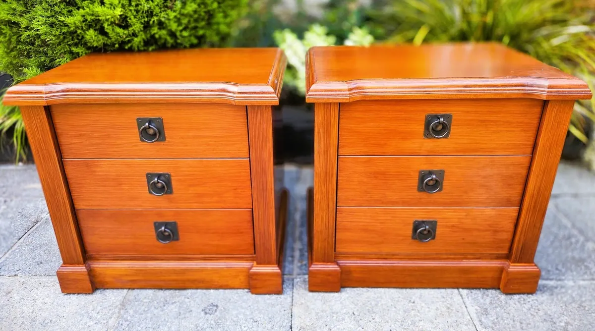 Pair of Walnut Bedside Cabinets - Image 1