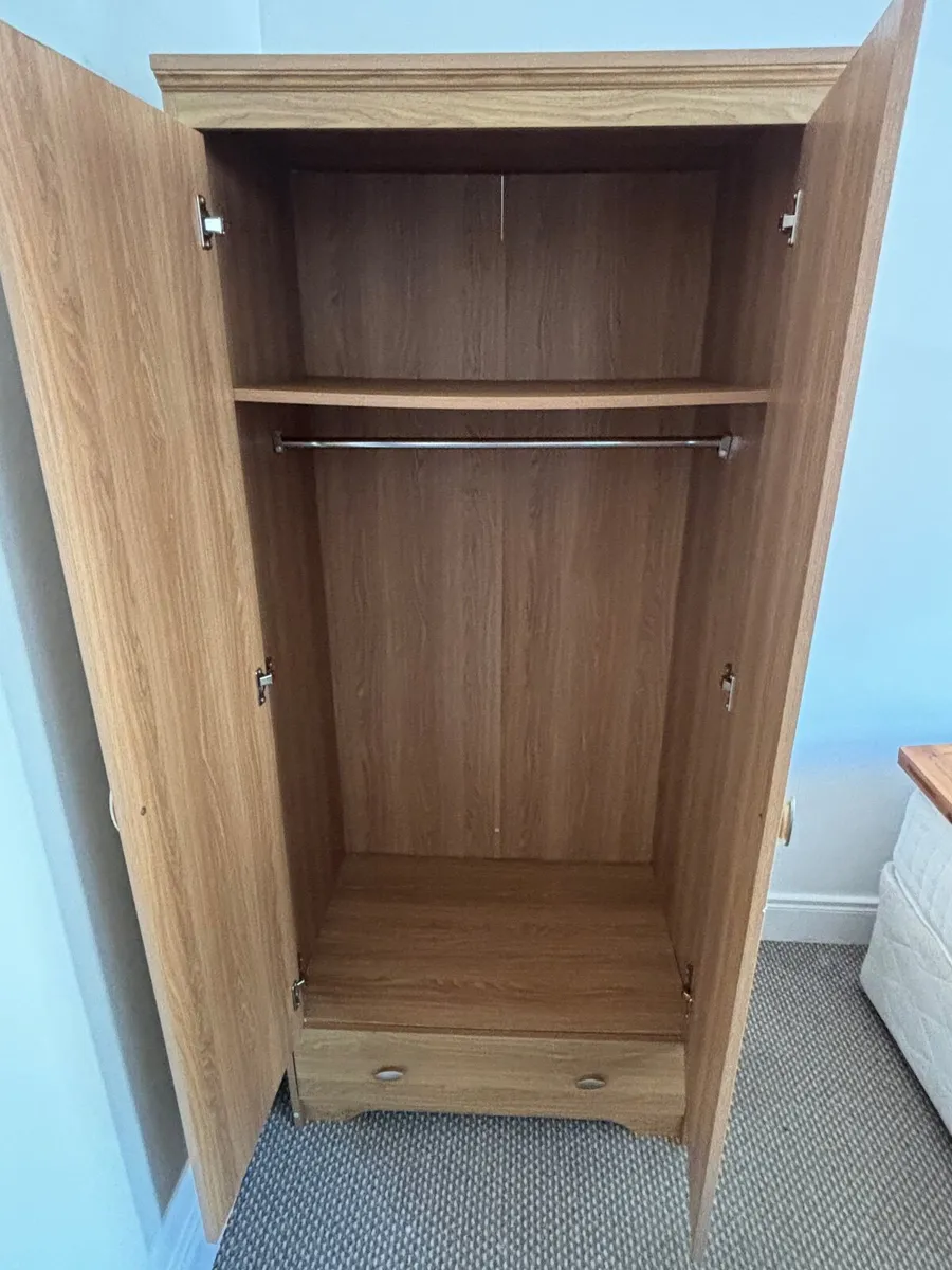 Wardrobe - Image 2