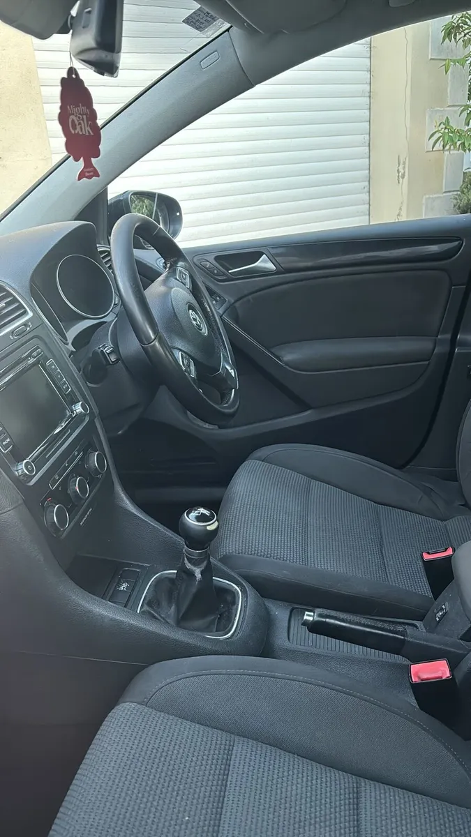 Volkswagen Golf mk6 1.6tdi 2011 - Image 2