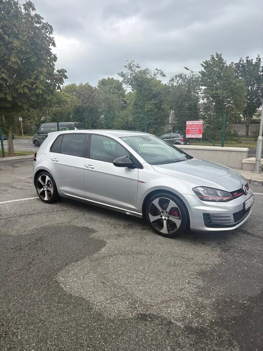 Volkswagen Golf GTI DSG - Image 1