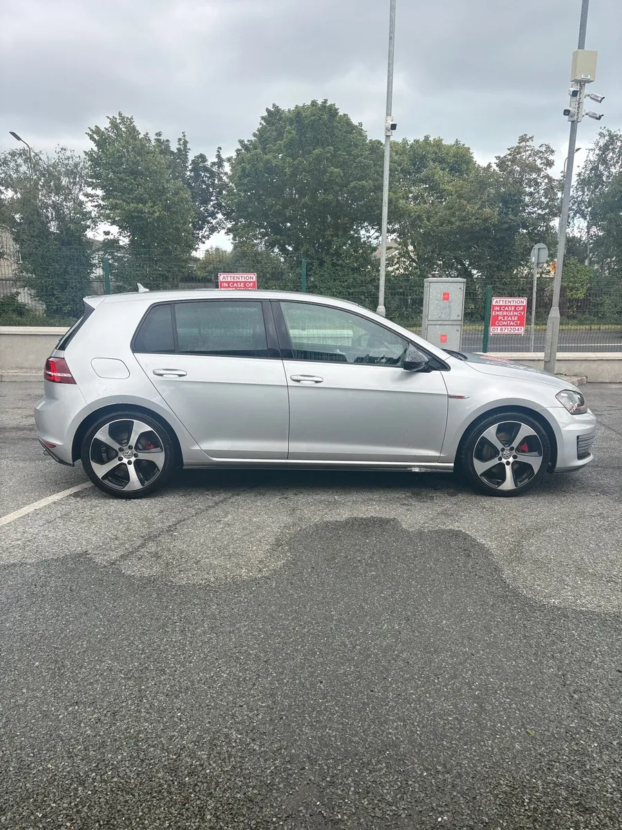 Volkswagen Golf GTI DSG - Image 2