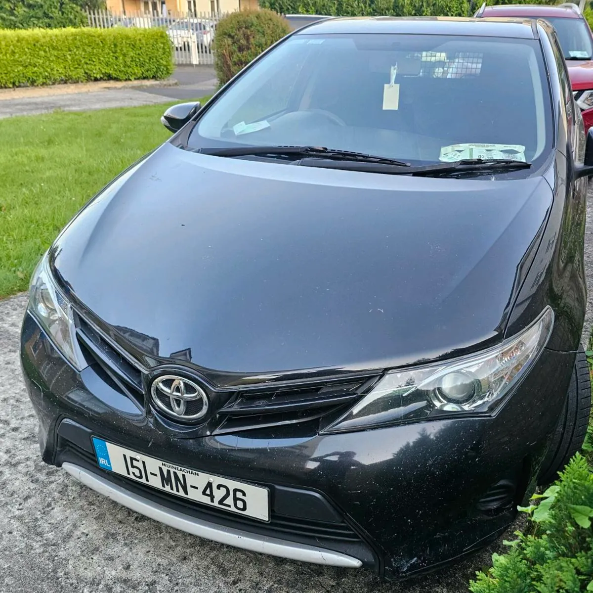 Toyota Auris 1.4 D4D Manual Commercial - Image 2