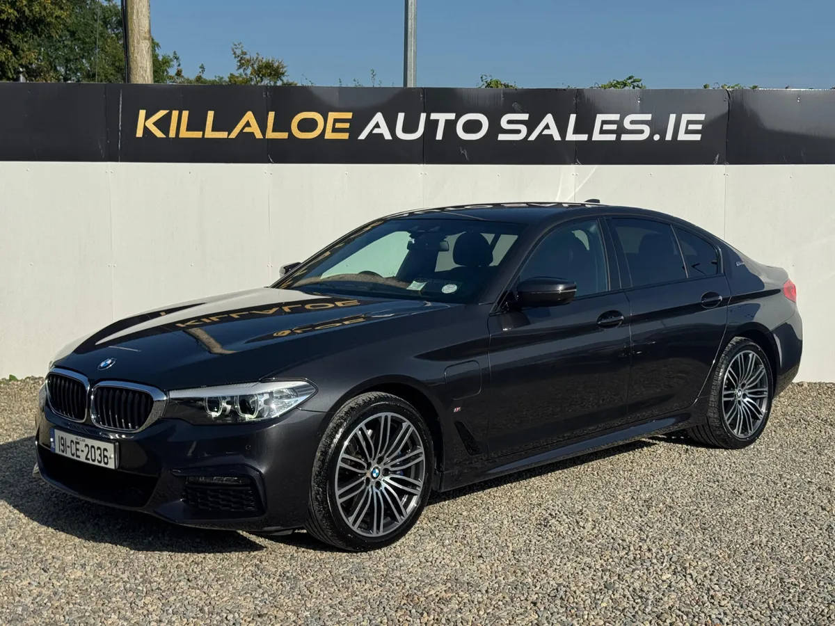 BMW 5-Series 530E M-SPORT (VERY LOW MILES) - Image 3