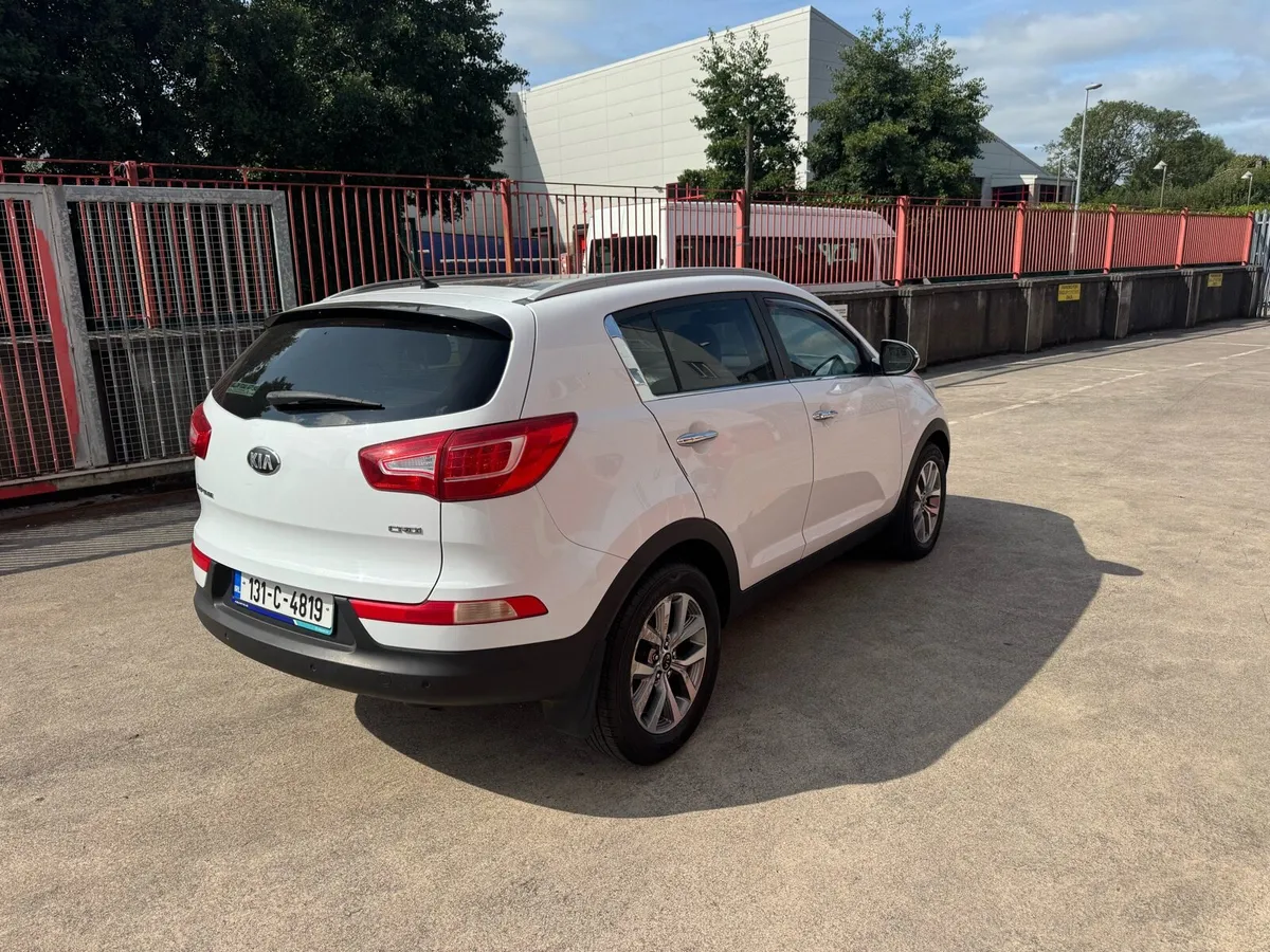 2013 Kia sportage  high spec - Image 3