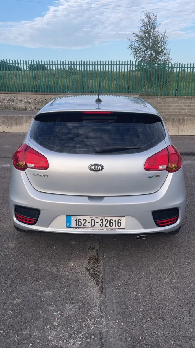 Kia Ceed 2016 1.6 Diesel - Image 3