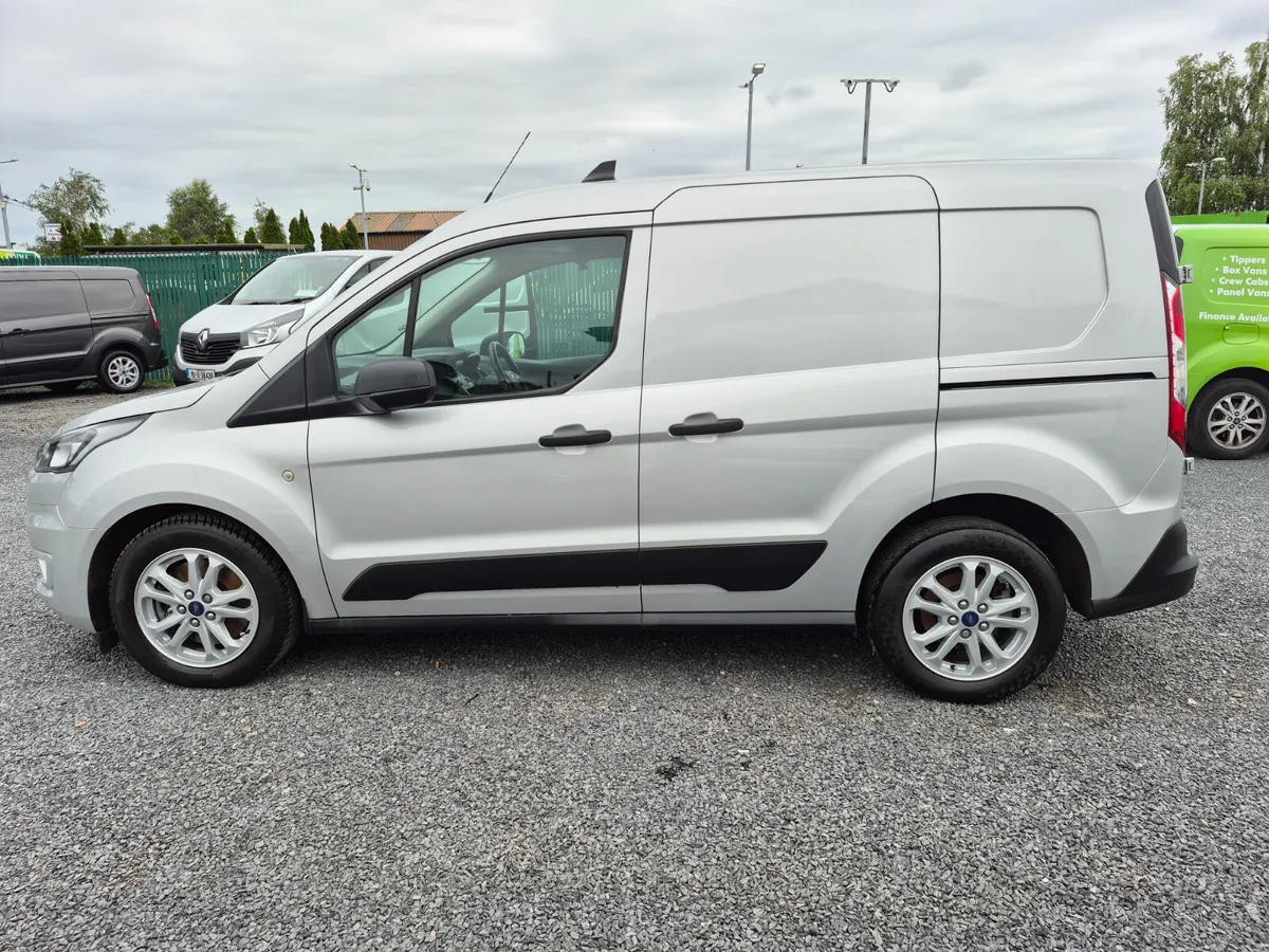 FORD TRANSIT CONNECT TREND INCLUDES VAT - Image 4