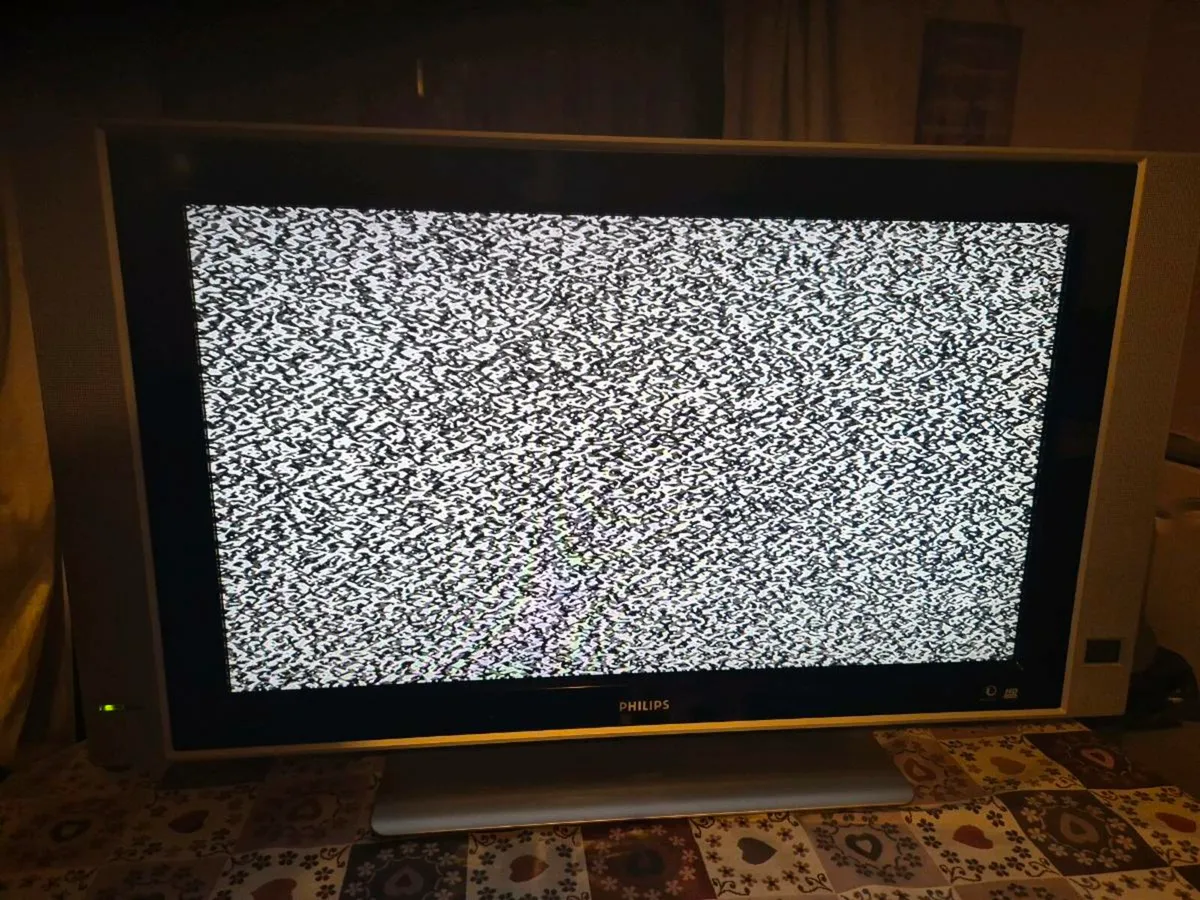 Philips 32 inch tv for sale - Image 2