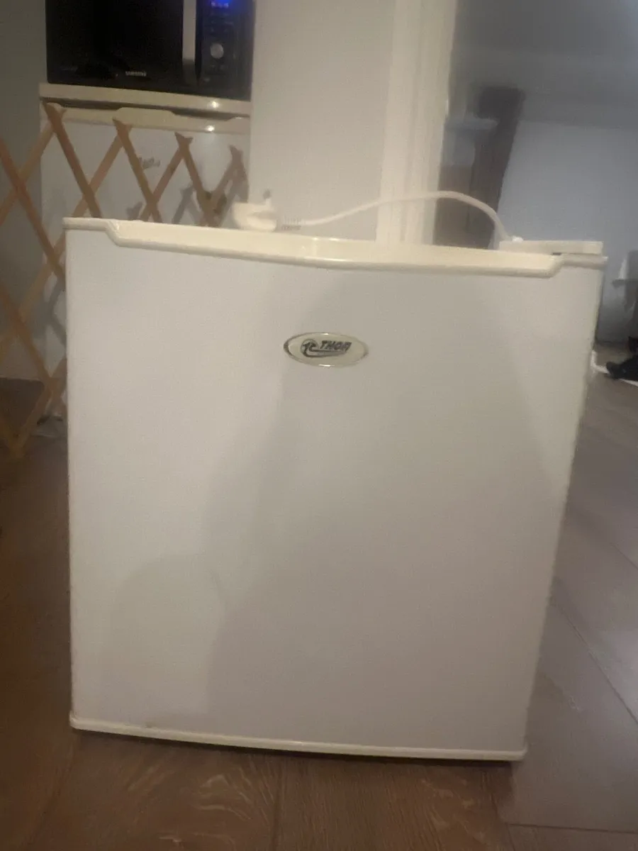 Fridge freezer counter top - Image 1