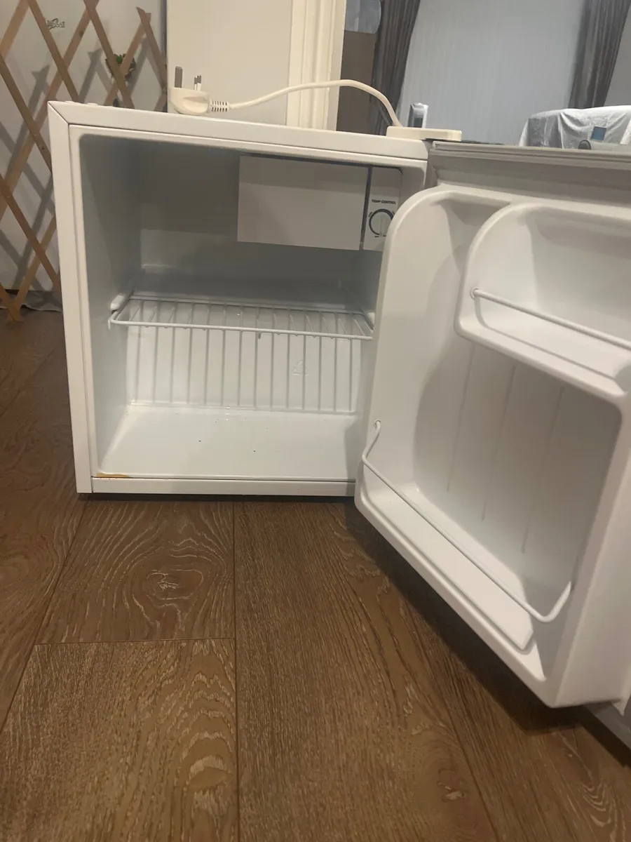Fridge freezer counter top - Image 2