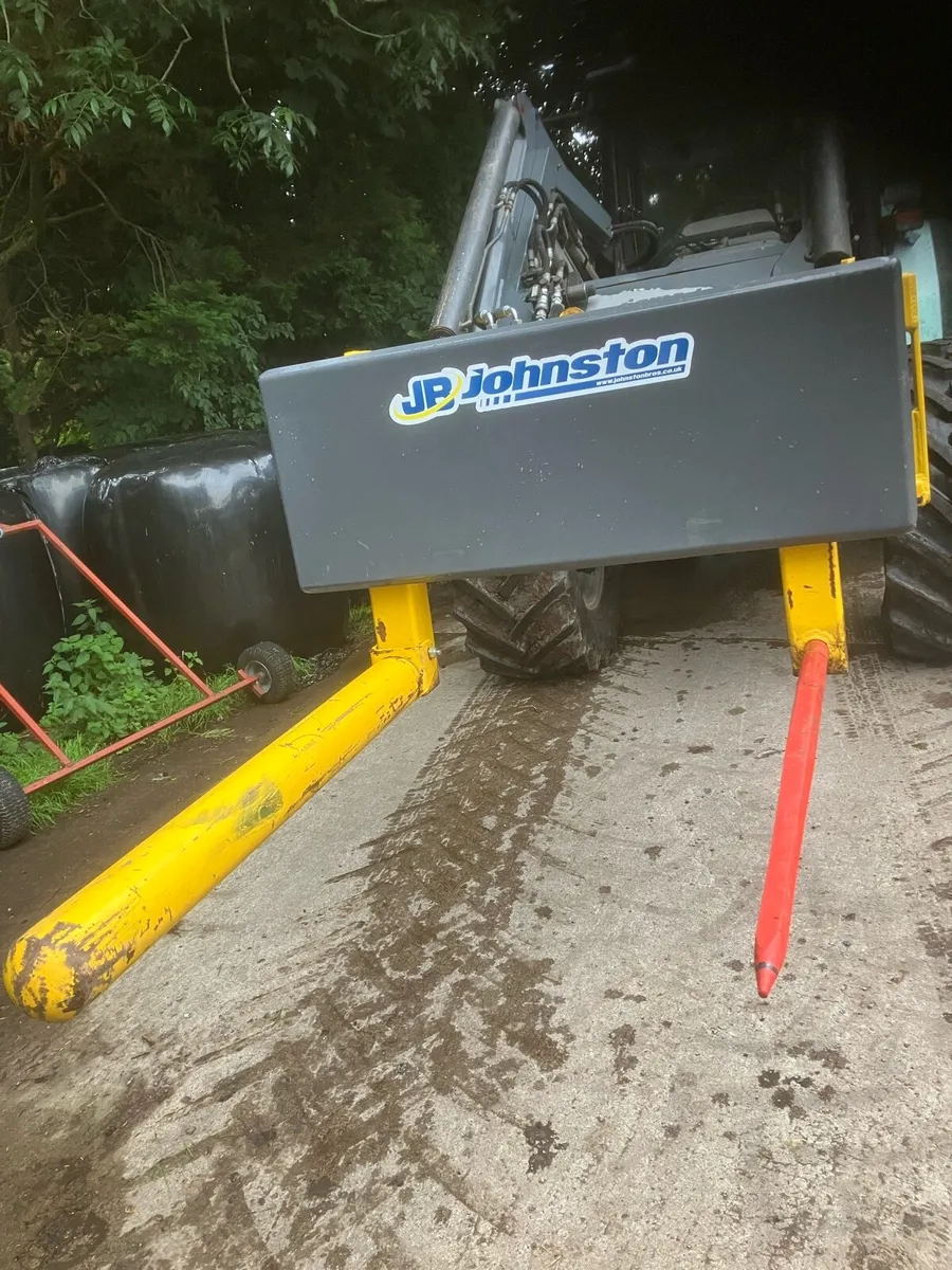 Johnston bale stacker - Image 2