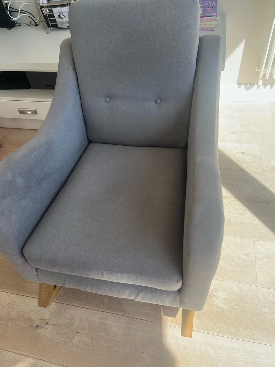 Nursing - Rocking Chair - Image 4
