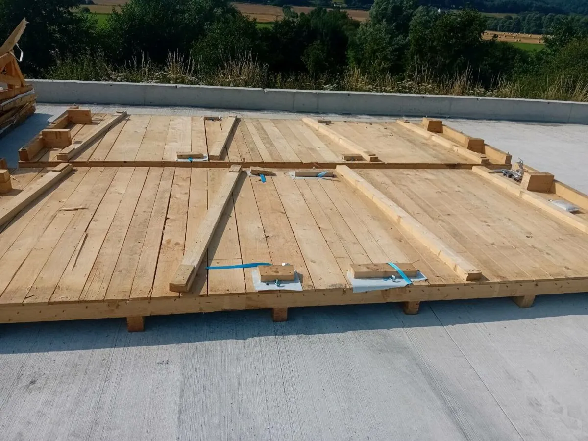 Wood pallets - Image 1