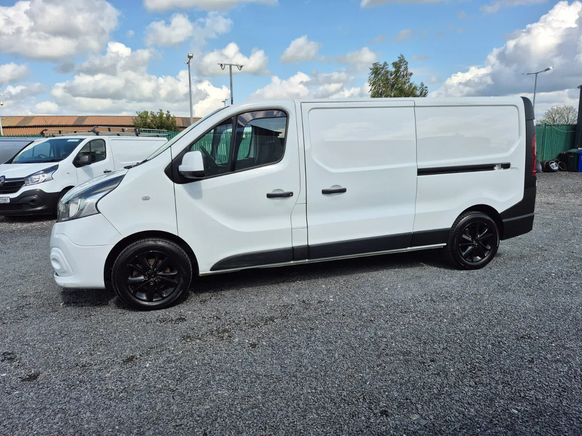 RENAULT TRAFIC NO VAT - Image 4