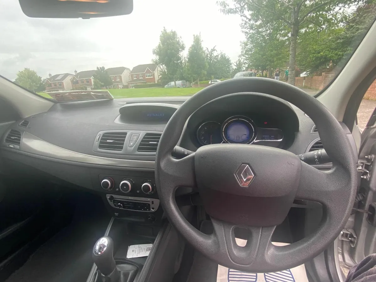 Renault Fluence 2013 - Image 3