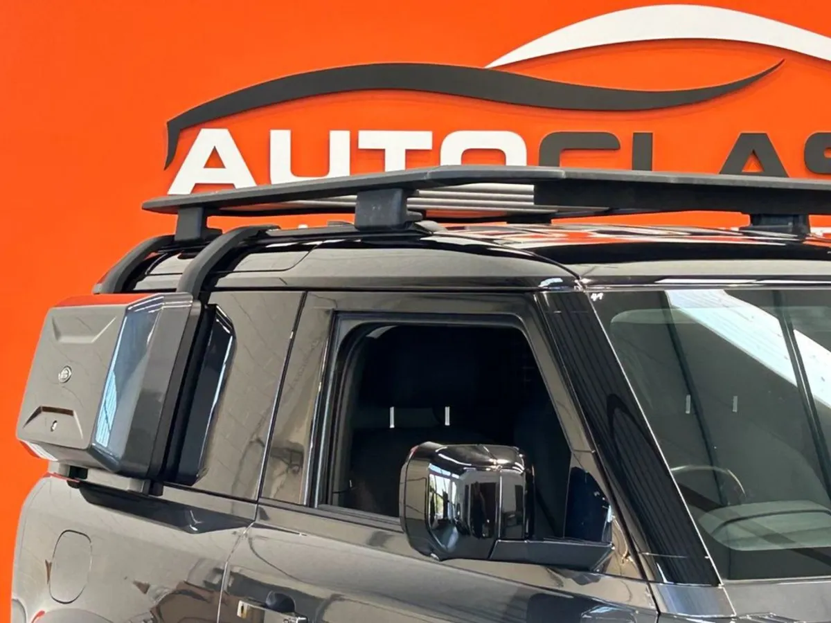Land Rover Defender Hard TOP  49 - Image 4