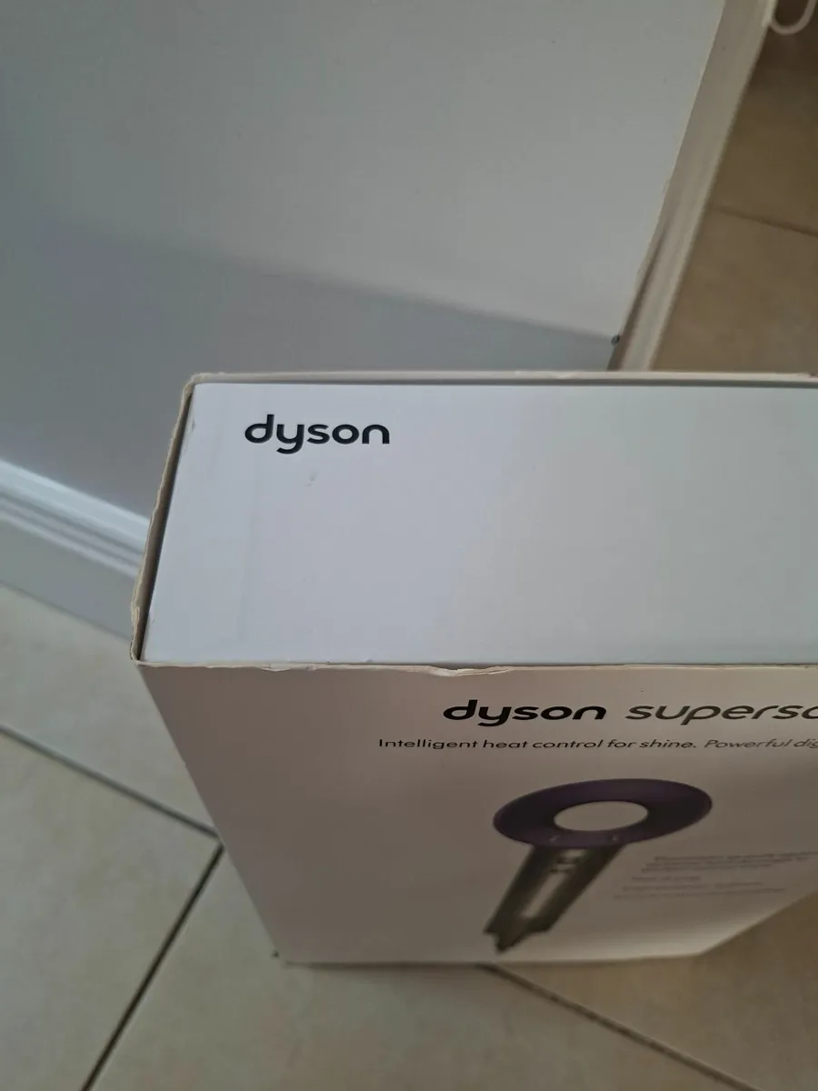 Dyson hair dryer - supersonic - Image 4