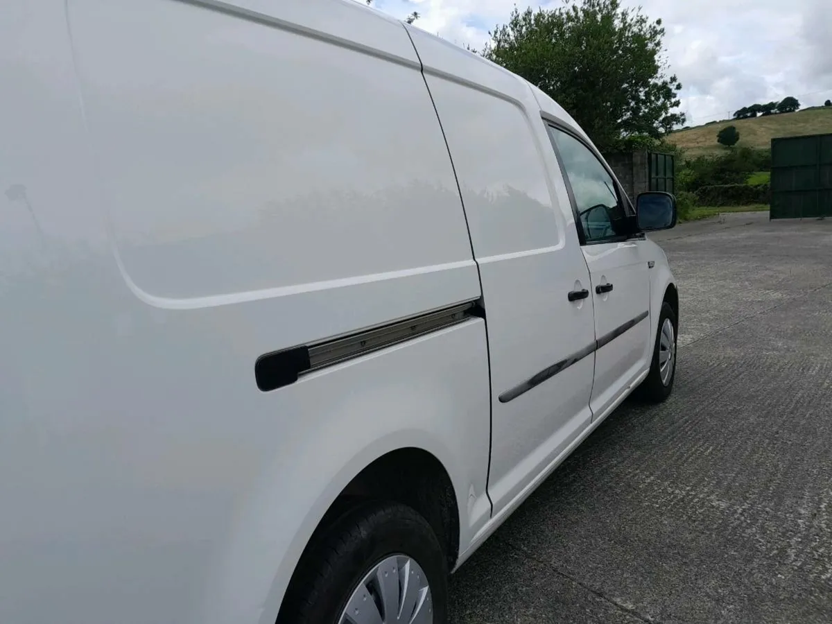192 Vw Caddy Maxi Low Miles - Image 2