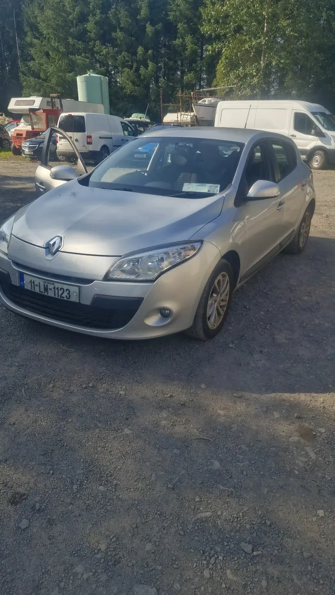 Renault Megane 2011 - Image 1