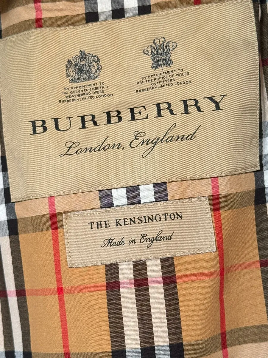 Womens Burberrys size xs/s - Image 3