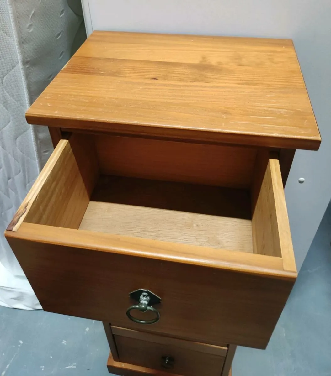 Tall boy pine chest of drawers - Image 2