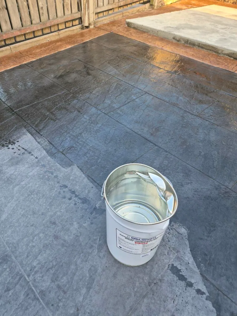 Concrete imprint - Image 1
