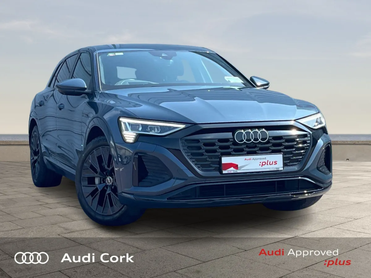Audi Q8 e-tron 55 QUATTRO 300KW S-LINE BLACK EDITI - Image 1