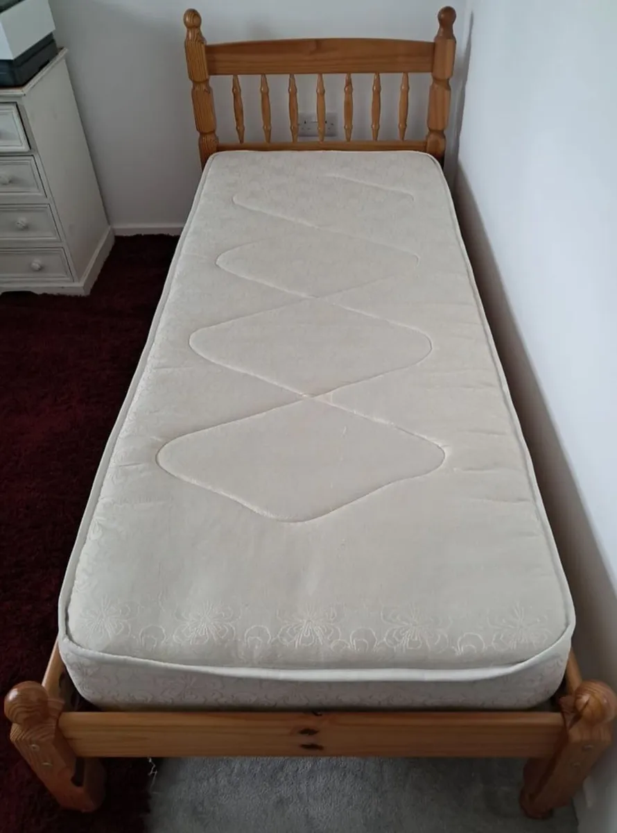 Single bed frame - Image 1