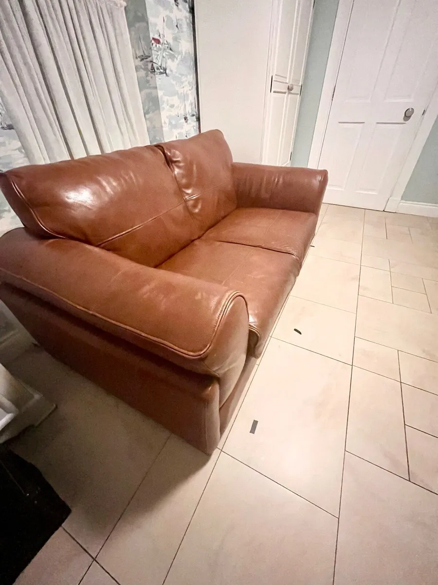 3 Seater Leather Couch - Image 2