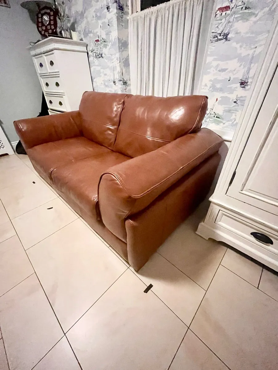 3 Seater Leather Couch - Image 3