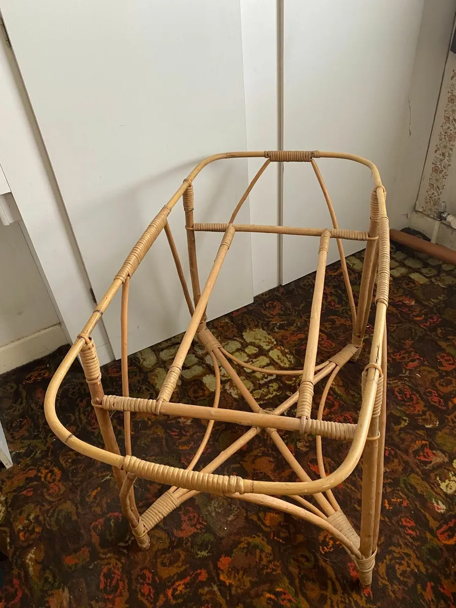 Large Wicker Moses Basket - Image 2