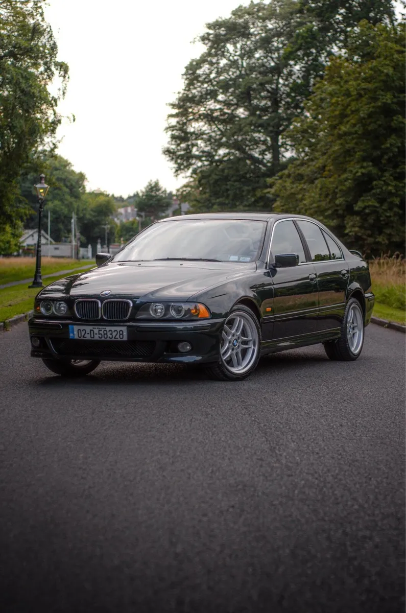02 BMW 525i Oxford Green 2/ Tan Interior - Image 1