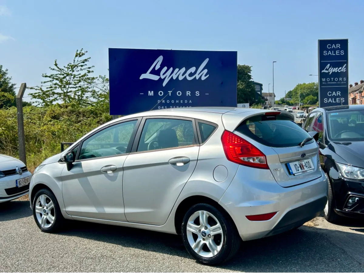 Ford Fiesta STYLE 1.4 D 68PS 5 TDCI 5DR - Image 3