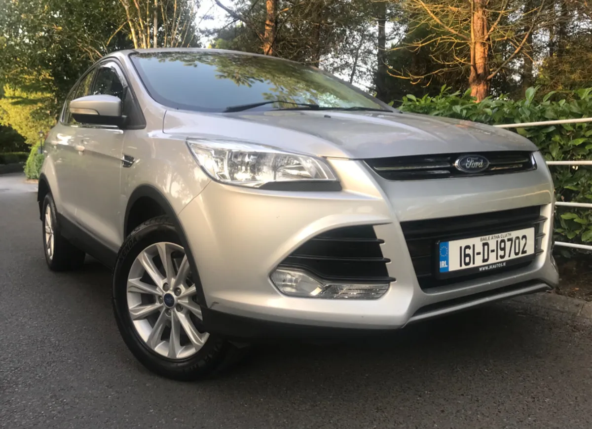 Ford Kuga  2.0TDCI 150PS Titanium 4WD - Image 2