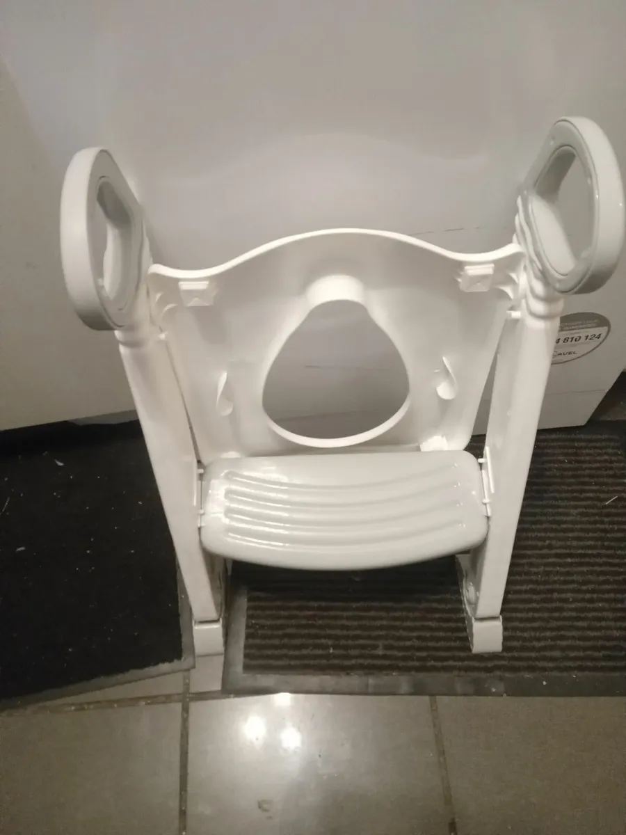 Toilet training seat and step - Image 1