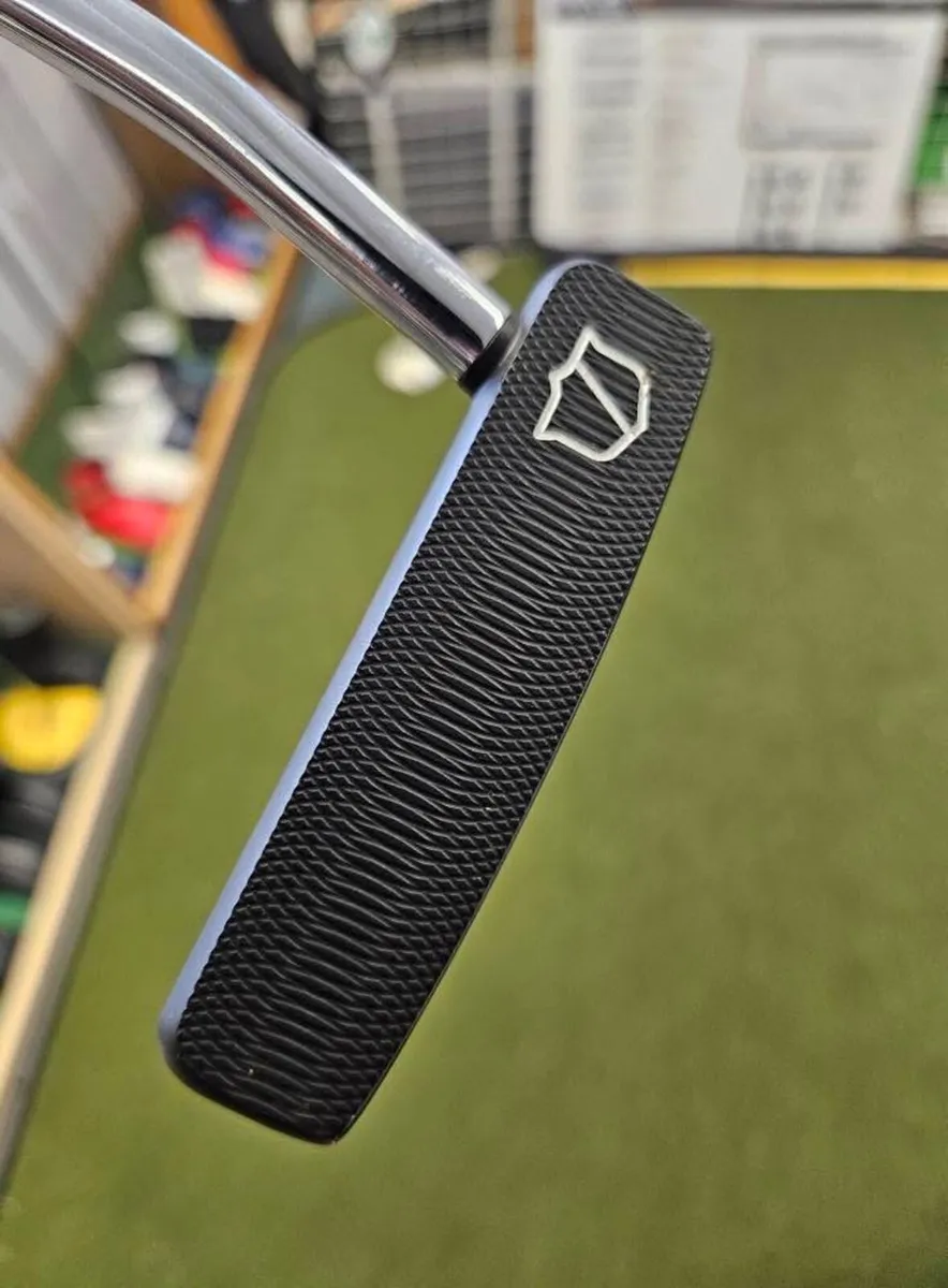 As New Wilson Infinite Buckingham Putter - Image 4