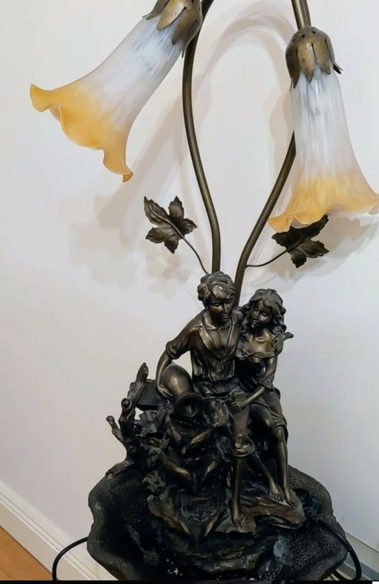Ornate Table Lamp with water feature. - Image 2