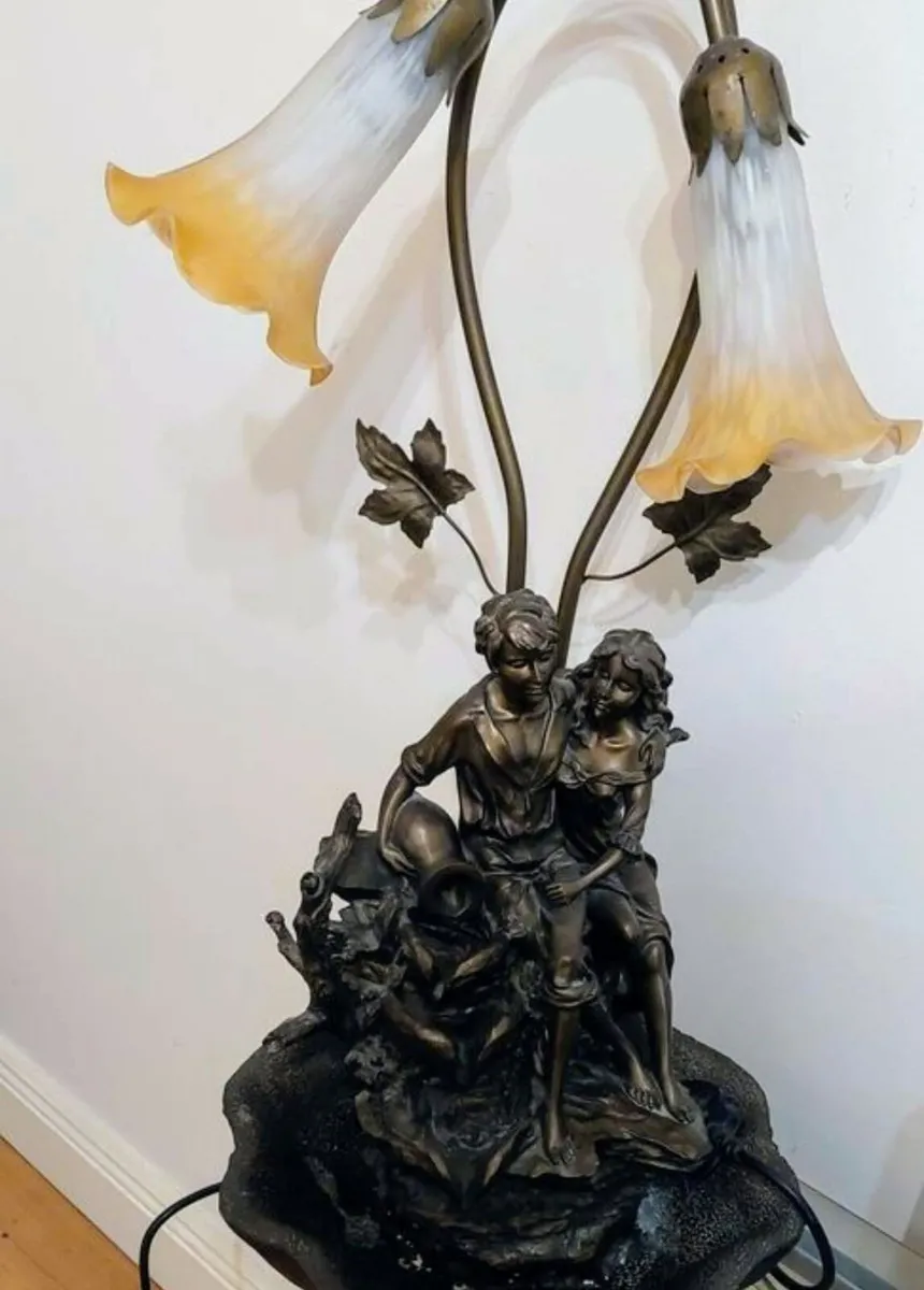 Ornate Table Lamp with water feature. - Image 3