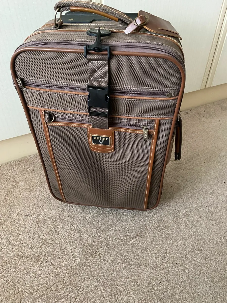 Brown Antler Cabin Bag with wheels - Image 1