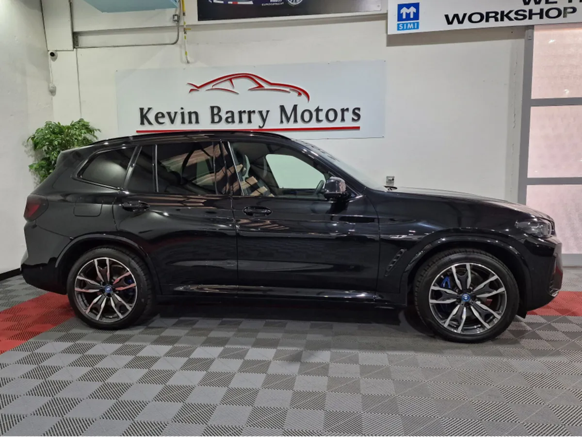 BMW X3 30E M SPORT (PRO PACK) X-DRIVE AUTOMATIC ** - Image 4