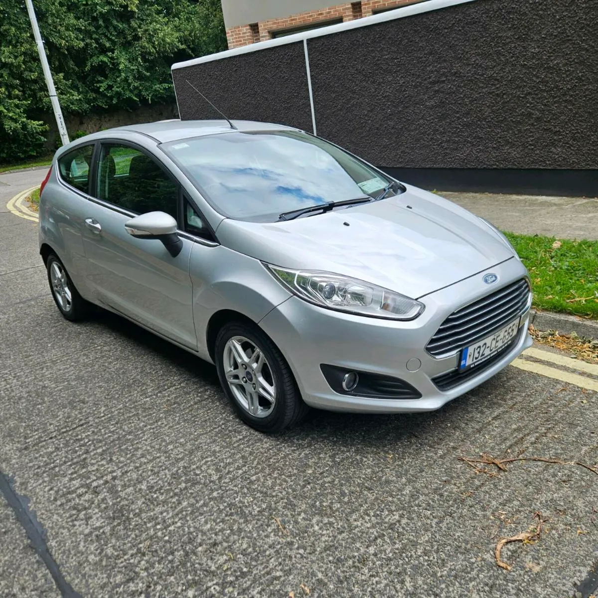 132 Ford Fiesta 1.0 petrol new NCT and TAX - Image 3