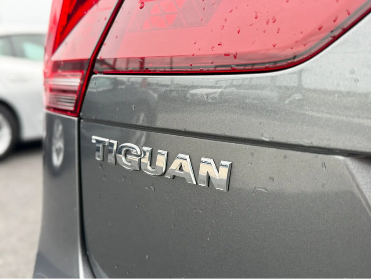 Volkswagen Tiguan R-LINE TECH TDI S- DSG - Image 4