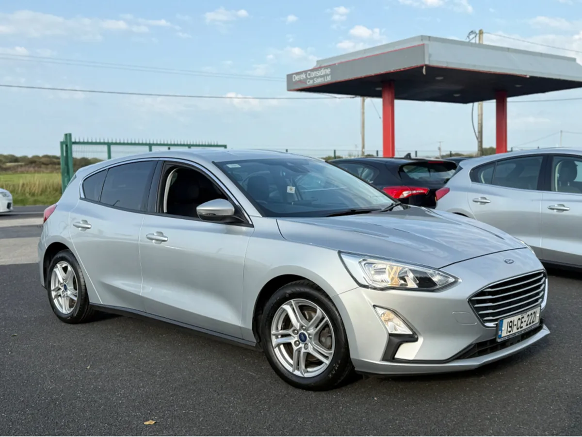 Ford Focus 1.5 TDCI ZETEC 95PS 5DR - Image 1